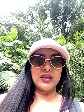 AshleyJhonson online show from November 2025 07:29:01 PM