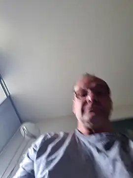 Snapshot of markoh70 chatting on September 2025 09:42:02 AM markoh70 online show from September 2025 09:42:02 AM