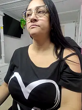 Snapshot of Ameliarizo chatting on March 2026 01:24:01 AM Ameliarizo online show from March 2026 01:24:01 AM