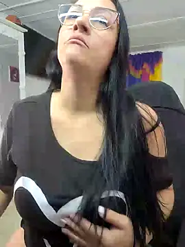 Snapshot of Ameliarizo chatting on February 2026 11:05:02 PM Ameliarizo online show from February 2026 11:05:02 PM