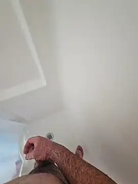 jonathan8824 online show from December 2024 11:01:02 PM