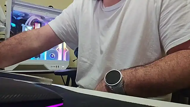 jonathan8824 online show from April 2026 11:18:02 PM