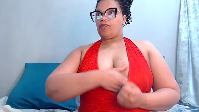 Lustfuleyez online show from November 2025 06:46:02 AM