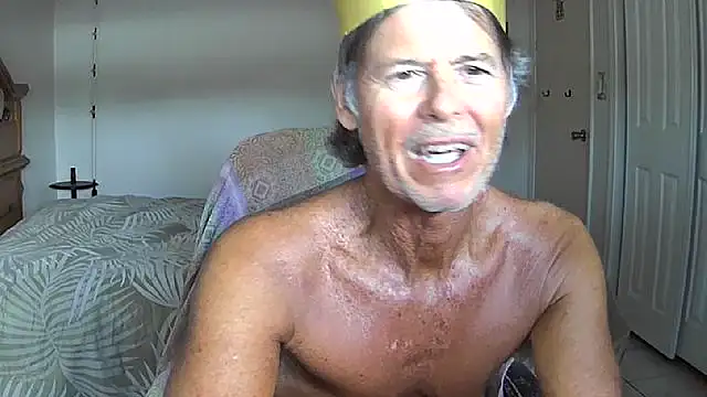 Snapshot of nakeedcowboi65 chatting on April 2026 09:37:02 PM nakeedcowboi65 online show from April 2026 09:37:02 PM