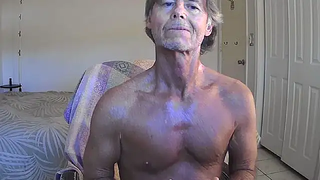 Snapshot of nakeedcowboi65 chatting on March 2026 10:33:02 PM nakeedcowboi65 online show from March 2026 10:33:02 PM