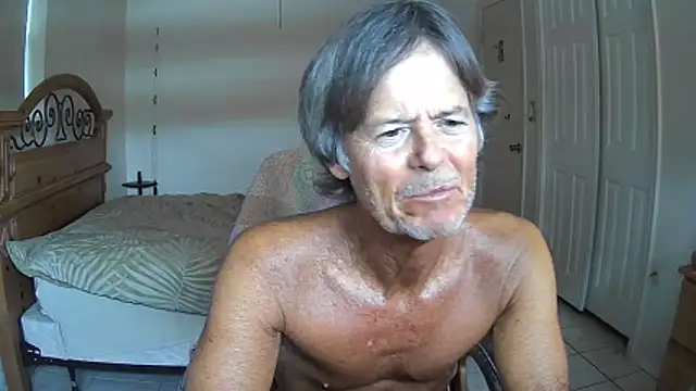 nakeedcowboi65 online show from April 2026 07:59:01 PM