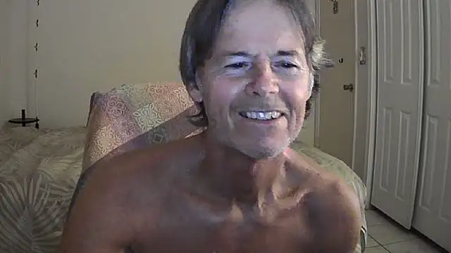 Snapshot of nakeedcowboi65 chatting on April 2026 09:32:02 AM nakeedcowboi65 online show from April 2026 09:32:02 AM