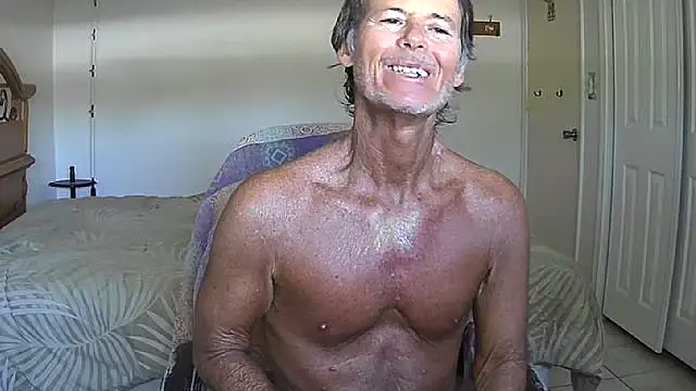 nakeedcowboi65 online show from April 2026 06:43:01 PM