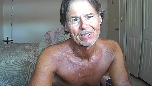 Snapshot of nakeedcowboi65 chatting on April 2026 10:28:01 PM nakeedcowboi65 online show from April 2026 10:28:01 PM