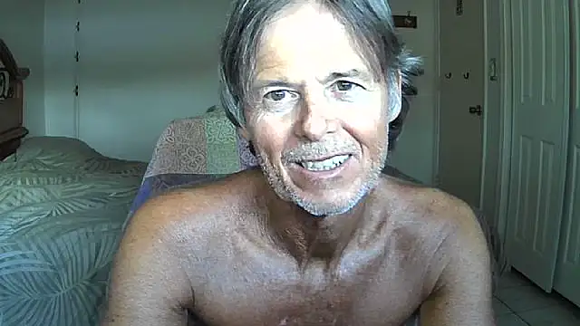 nakeedcowboi65 online show from April 2026 11:18:02 PM