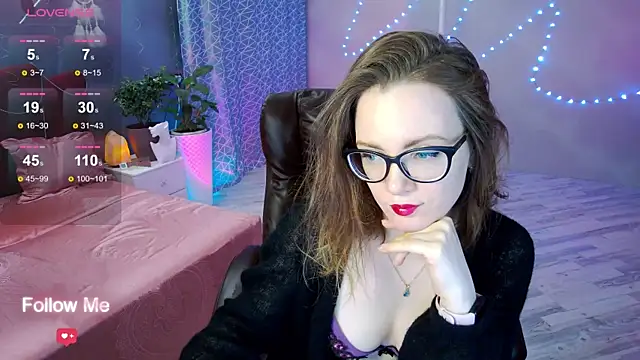 Snapshot of AngelaWhiti chatting on February 2025 03:56:02 PM AngelaWhiti online show from February 2025 03:56:02 PM
