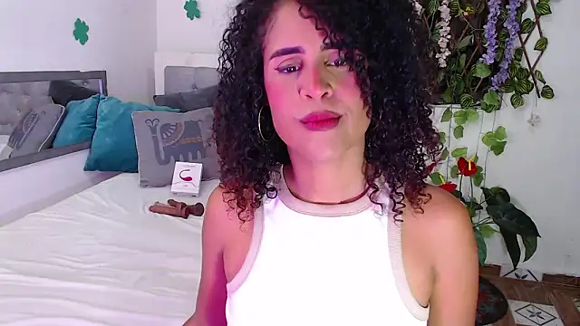 Snapshot of sweet_brunette19 chatting on March 2025 06:03:02 PM sweet brunette19 online show from March 2025 06:03:02 PM