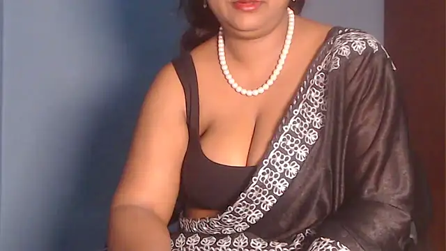 Snapshot of naughtyboobs38dd chatting on October 2025 08:05:01 AM naughtyboobs38dd online show from October 2025 08:05:01 AM