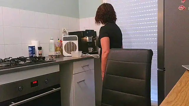 jennylovence online show from November 2025 12:27:02 PM