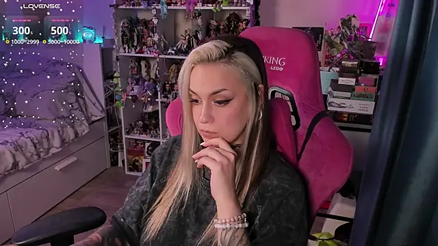 Snapshot of ChloeKohaku chatting on January 2026 02:22:01 PM ChloeKohaku online show from January 2026 02:22:01 PM