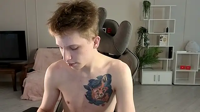 arlekincrop online show from September 2025 01:48:01 AM