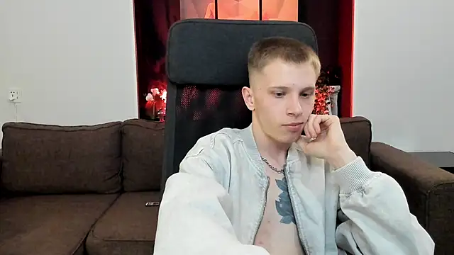 arlekincrop online show from March 2025 01:35:01 AM