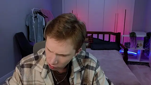 arlekincrop online show from December 2025 03:05:01 AM