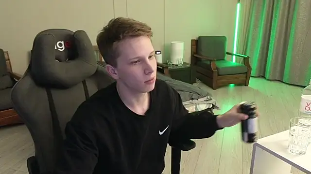 arlekincrop online show from February 2025 03:37:02 PM