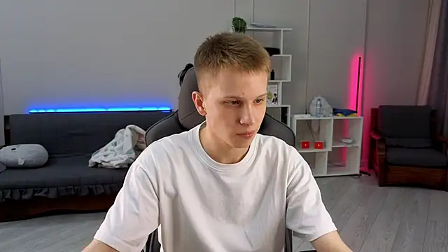 arlekincrop online show from September 2025 04:47:01 PM