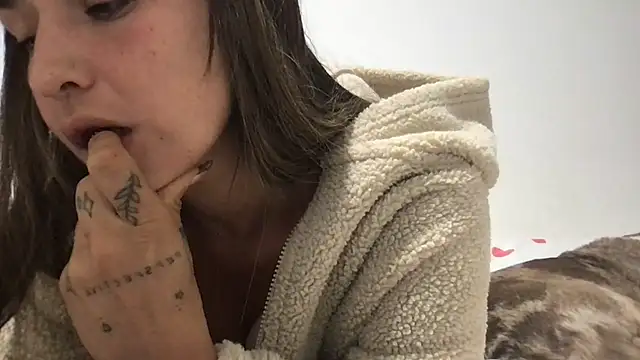 scarlettmaddison online show from November 2025 06:36:02 AM