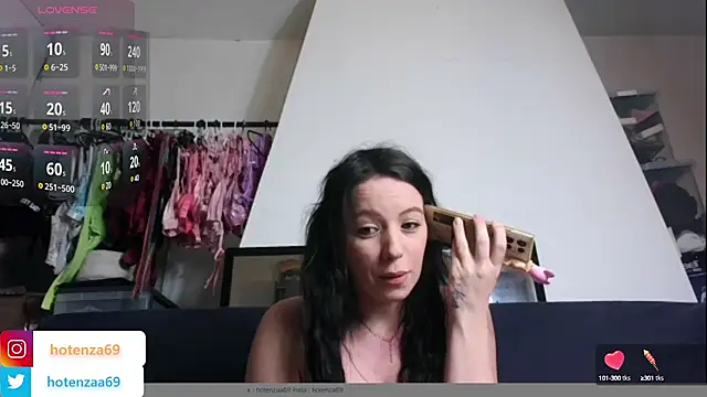 Snapshot of Hotenza69 chatting on March 2025 09:16:02 PM Hotenza69 online show from March 2025 09:16:02 PM