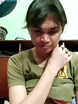 QueenSoreal online show from April 2026 02:29:02 PM