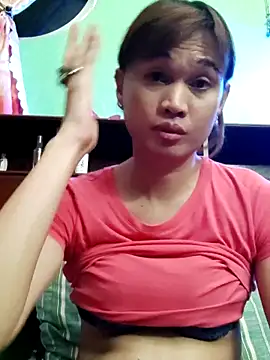 QueenSoreal online show from December 2025 12:18:02 PM