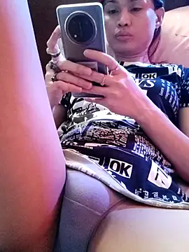 QueenSoreal online show from December 2025 07:42:02 AM