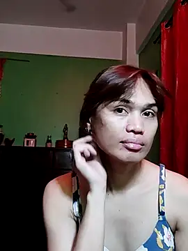 Snapshot of QueenSoreal chatting on September 2025 04:44:01 PM QueenSoreal online show from September 2025 04:44:01 PM