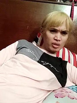 QueenSoreal online show from June 2026 02:49:02 PM