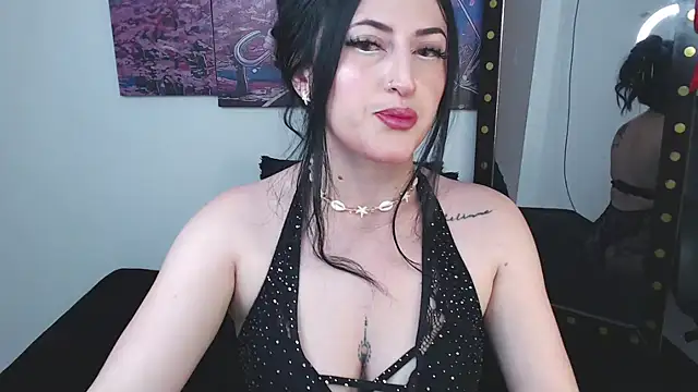 Evelyn Sheeran online show from October 2025 02:23:02 AM