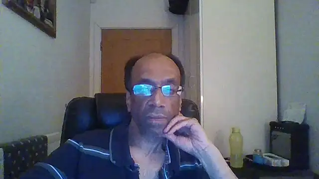 rauncher1 online show from November 2025 02:21:02 AM