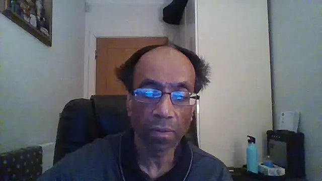 rauncher1 online show from December 2025 01:06:01 AM