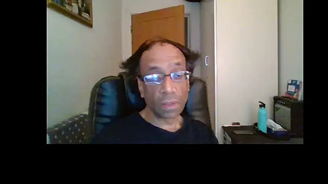 Snapshot of rauncher1 chatting on June 2026 08:25:01 AM rauncher1 online show from June 2026 08:25:01 AM