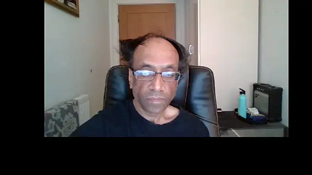 Snapshot of rauncher1 chatting on June 2026 10:26:01 AM rauncher1 online show from June 2026 10:26:01 AM