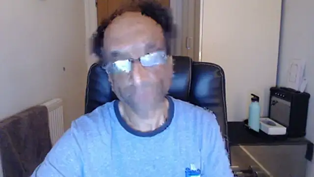 rauncher1 online show from April 2026 11:01:02 PM