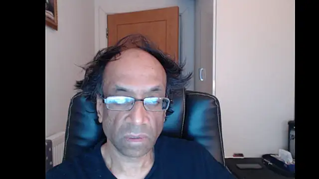 Snapshot of rauncher1 chatting on June 2026 09:15:02 AM rauncher1 online show from June 2026 09:15:02 AM