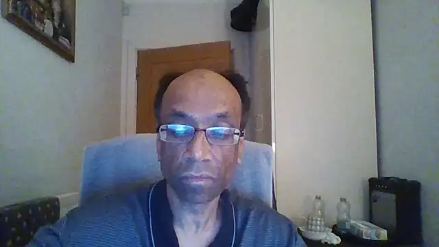 rauncher1 online show from September 2025 11:44:01 PM
