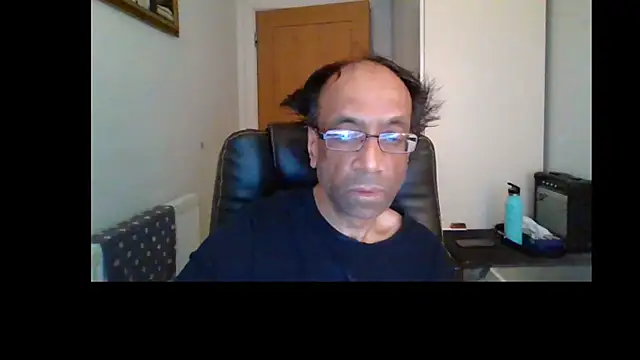 Snapshot of rauncher1 chatting on July 2026 08:31:02 AM rauncher1 online show from July 2026 08:31:02 AM