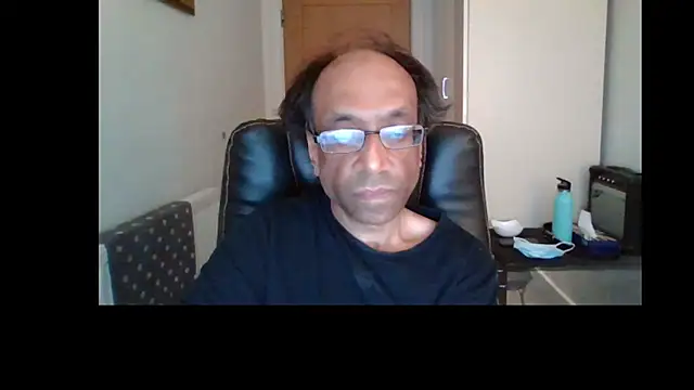 Snapshot of rauncher1 chatting on June 2026 08:26:02 AM rauncher1 online show from June 2026 08:26:02 AM