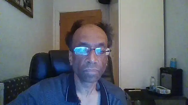 rauncher1 online show from November 2025 10:57:02 PM