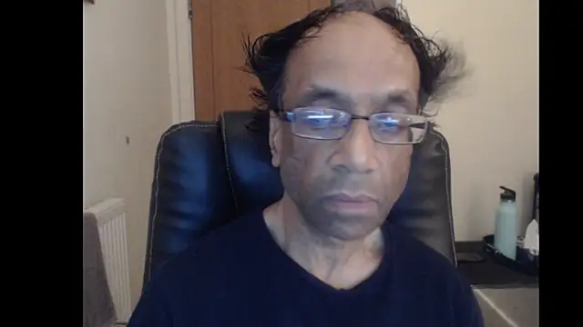 Snapshot of rauncher1 chatting on June 2026 10:18:01 PM rauncher1 online show from June 2026 10:18:01 PM