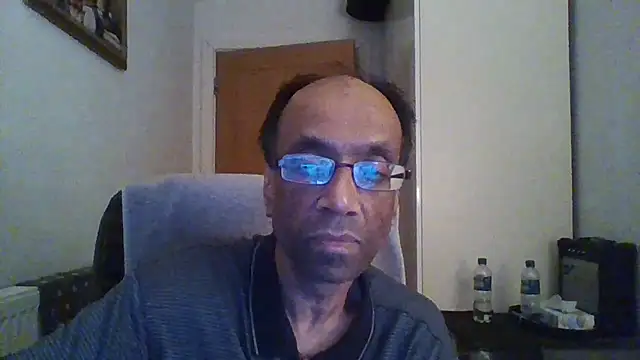 rauncher1 online show from October 2025 11:24:02 PM
