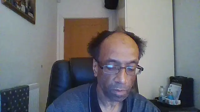 rauncher1 online show from November 2025 10:37:02 AM