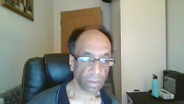 rauncher1 online show from February 2026 09:33:02 AM