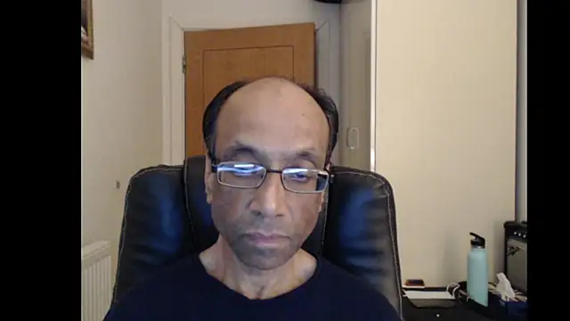 Snapshot of rauncher1 chatting on June 2026 10:48:01 PM rauncher1 online show from June 2026 10:48:01 PM