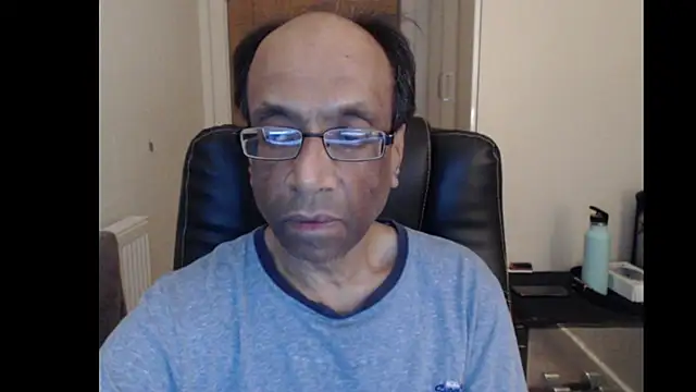 rauncher1 online show from April 2026 11:06:01 PM