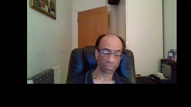 Snapshot of rauncher1 chatting on June 2026 09:20:01 PM rauncher1 online show from June 2026 09:20:01 PM