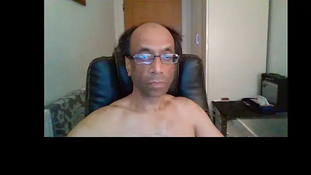 Snapshot of rauncher1 chatting on July 2026 05:23:02 PM rauncher1 online show from July 2026 05:23:02 PM